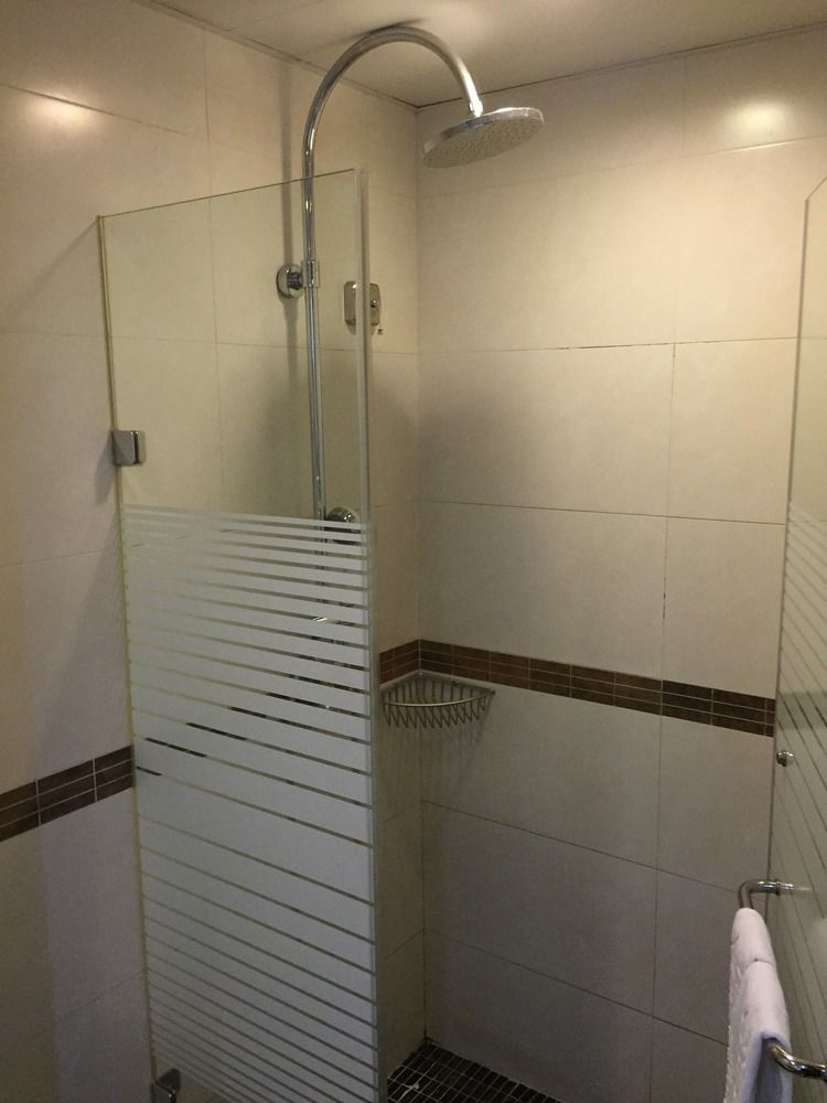 Hotel Pop Mong Kok 3*